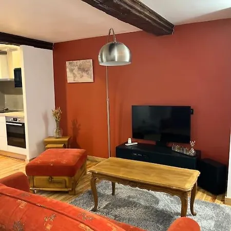 Vieille Apartment