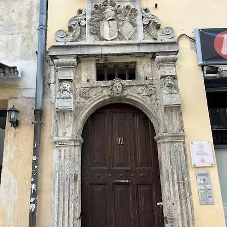 Vieille Apartment